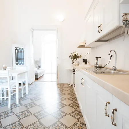 Shabby Chic Apartment Bari