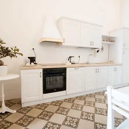 Shabby Chic Apartment Bari